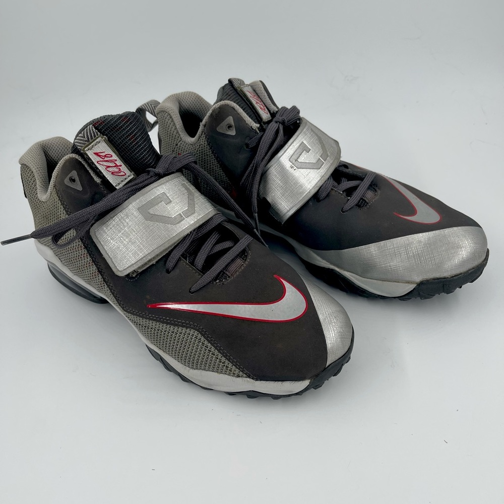 🥾 Nike CJ Trainer 2 GS Metallic Gray Shoes - Women’s Size 8 1/2 (7Y)